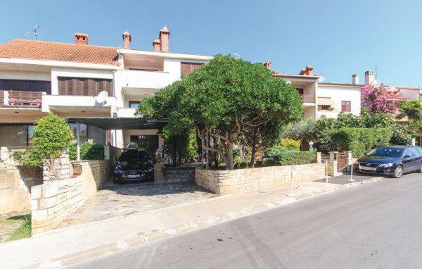 Apartment Helena Пула Екстериор снимка