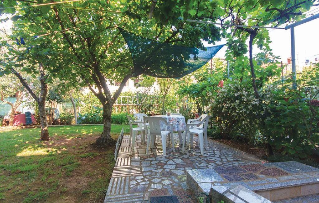 Apartment Helena Пула Екстериор снимка